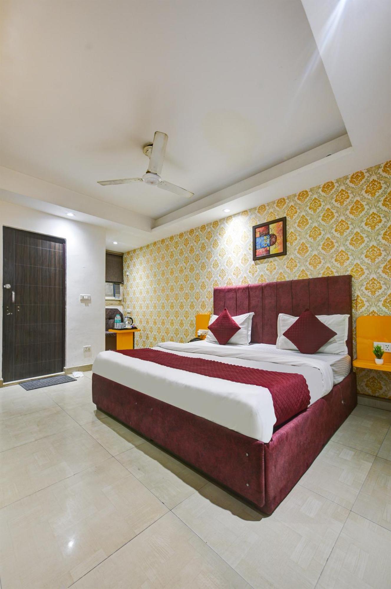 Hotel Kelvish Free Airport Pickup New Delhi Exterior photo