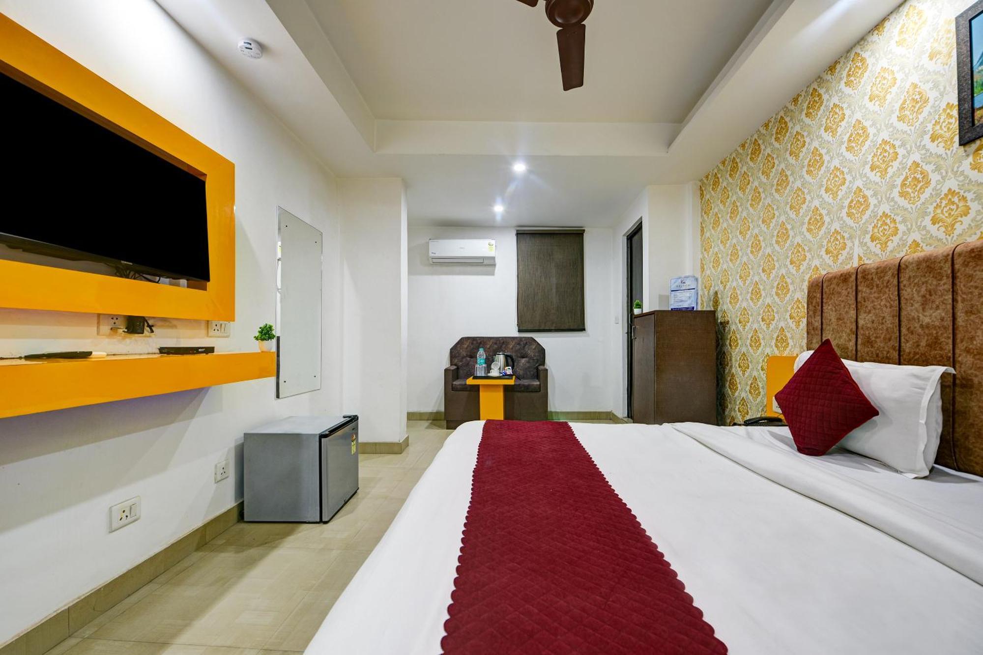 Hotel Kelvish Free Airport Pickup New Delhi Exterior photo